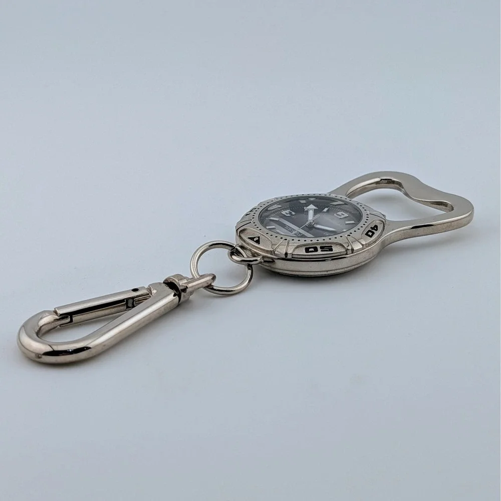 Fossil Bottle Opener Watch Carabiner Keychain Gray Dial Luminous ML-5649020 Runs